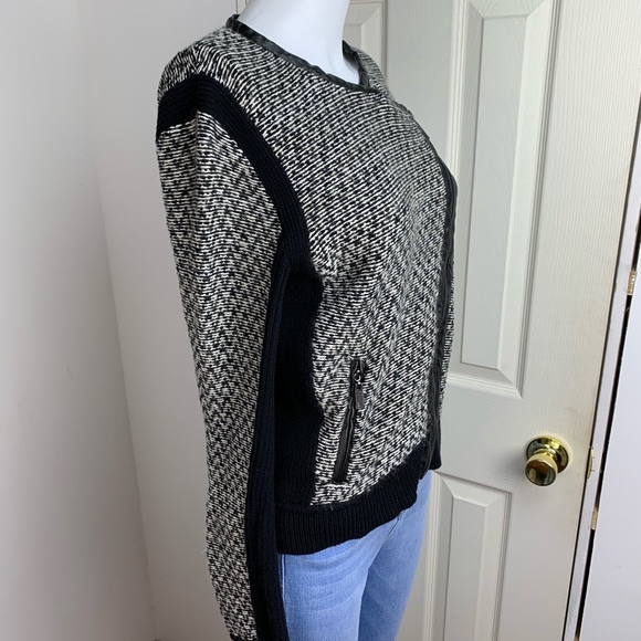 Vince Camuto zip up sweater (S) - Picture 2 of 7